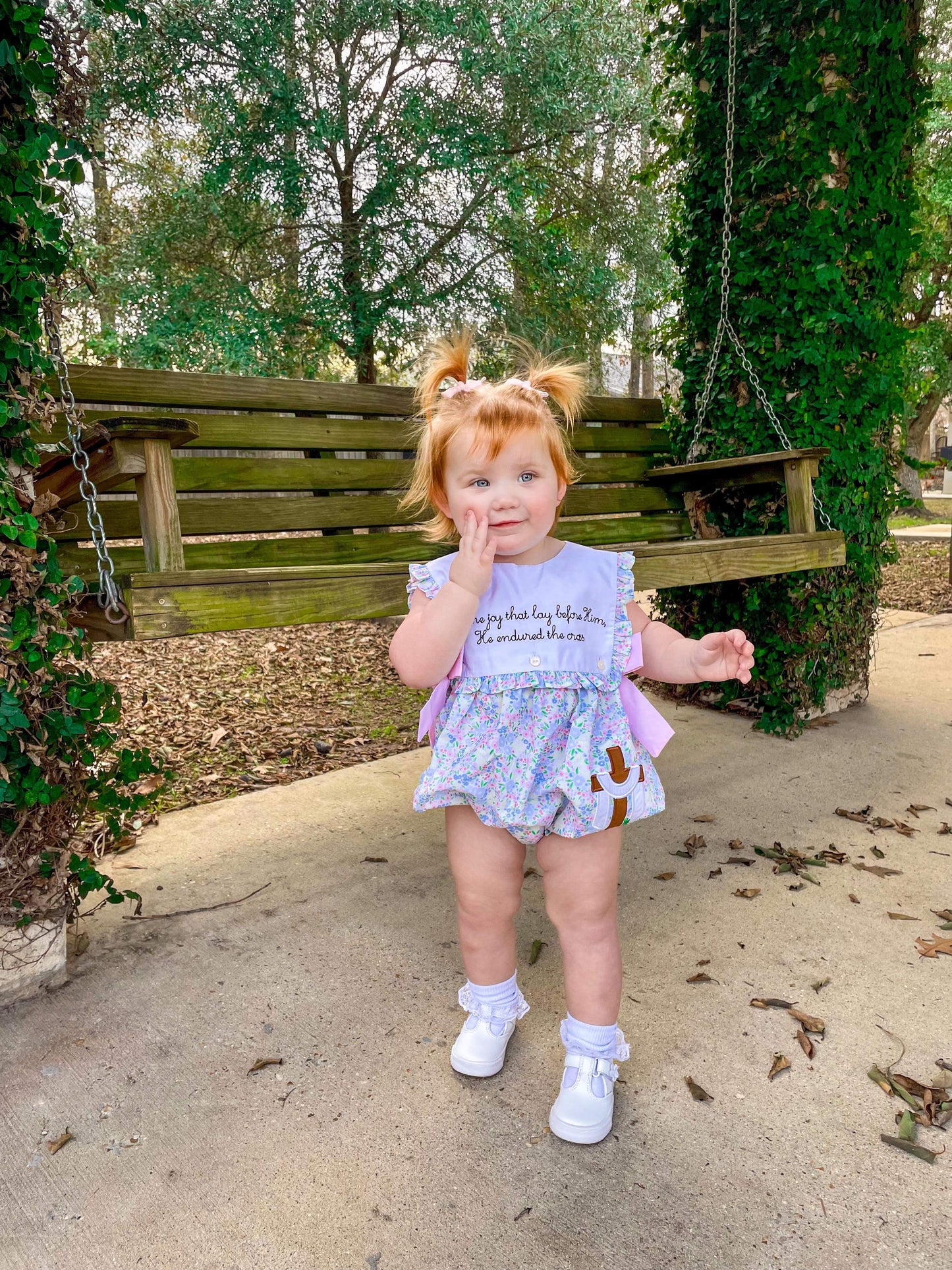 Hebrews 12:2 Floral Bubble