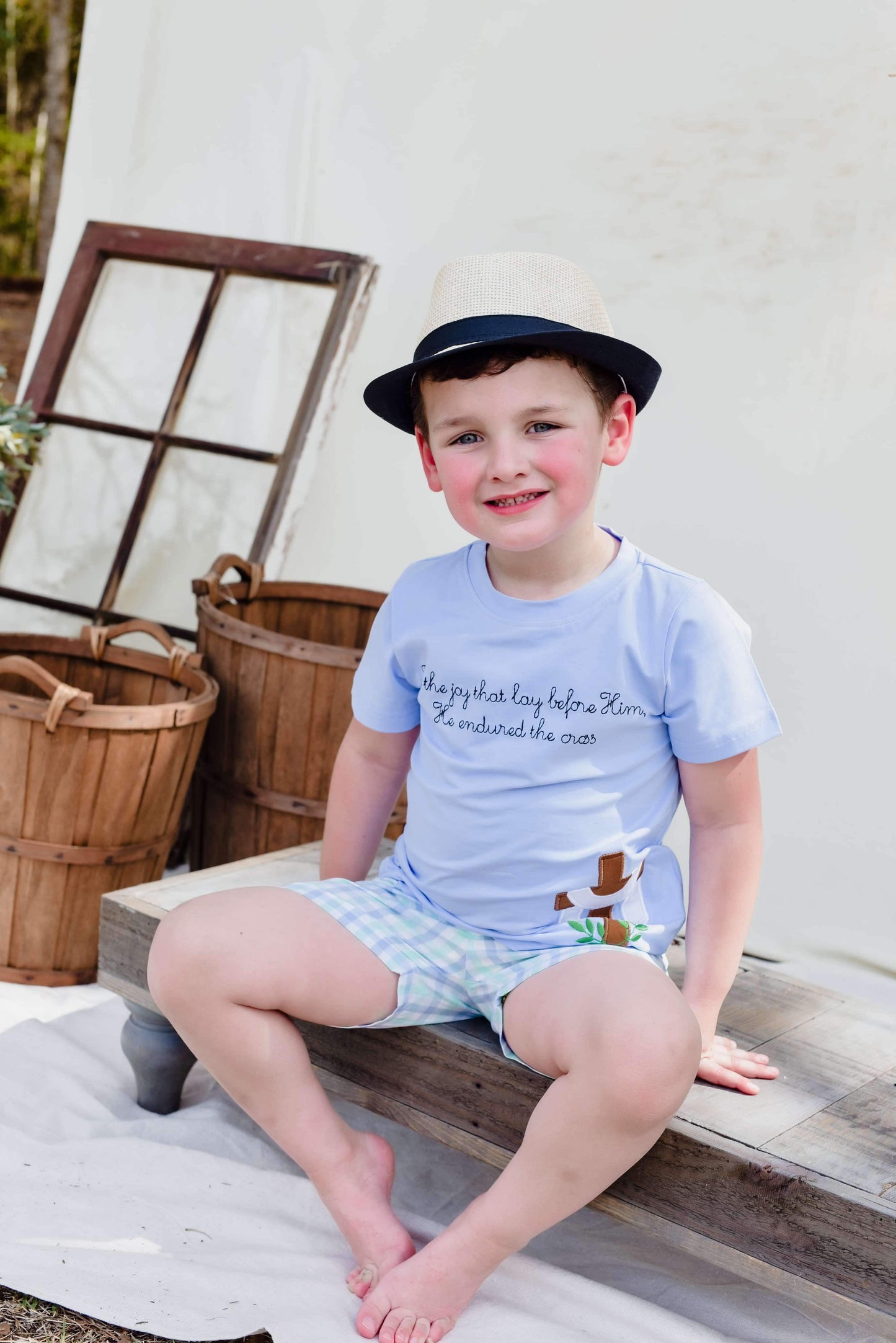 Hebrews 12:2 T-Shirt Set