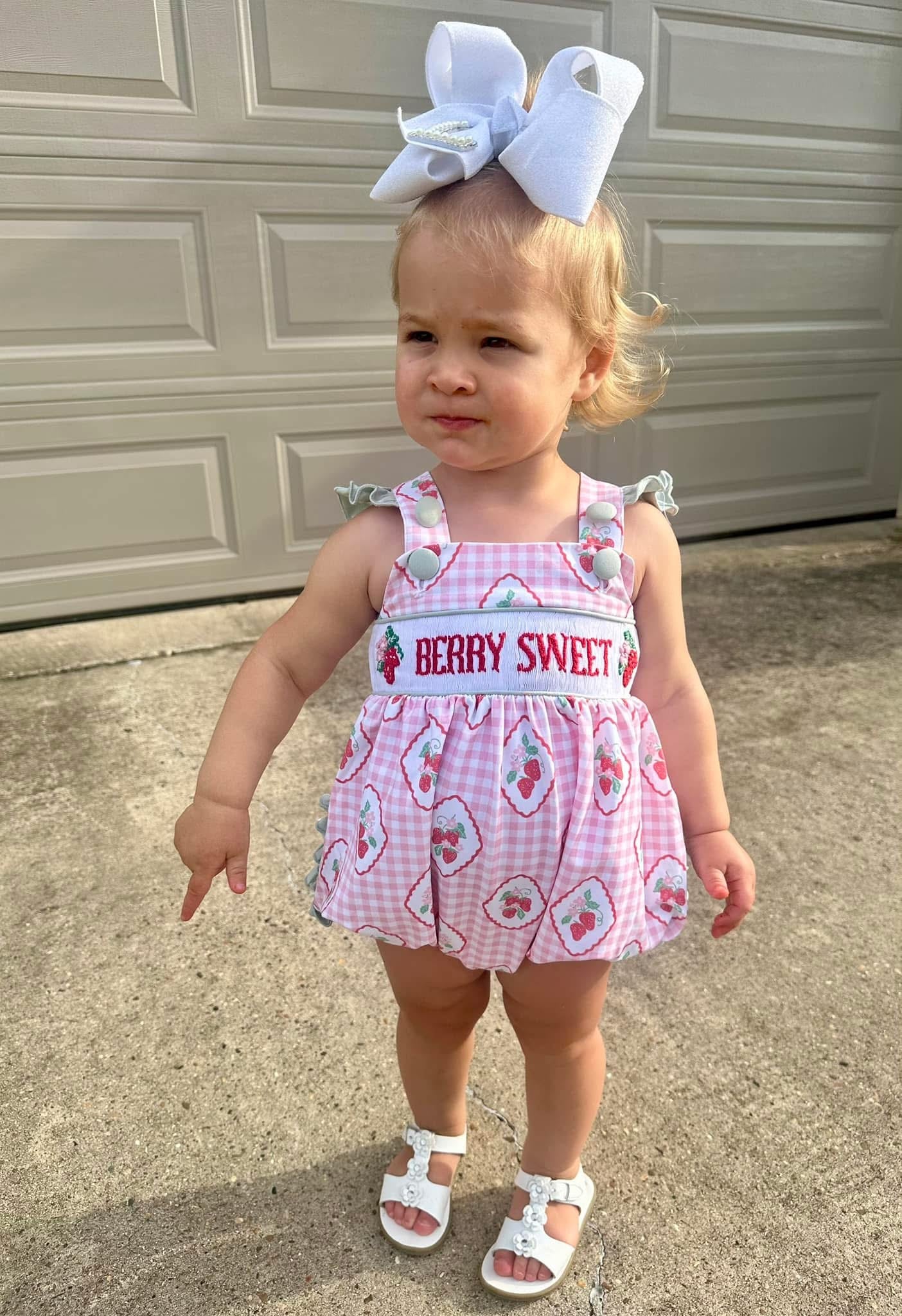 PO 29 EXTRAS RTS: Berry Sweet Ruffled Bubble (ships in 3-5 business days)