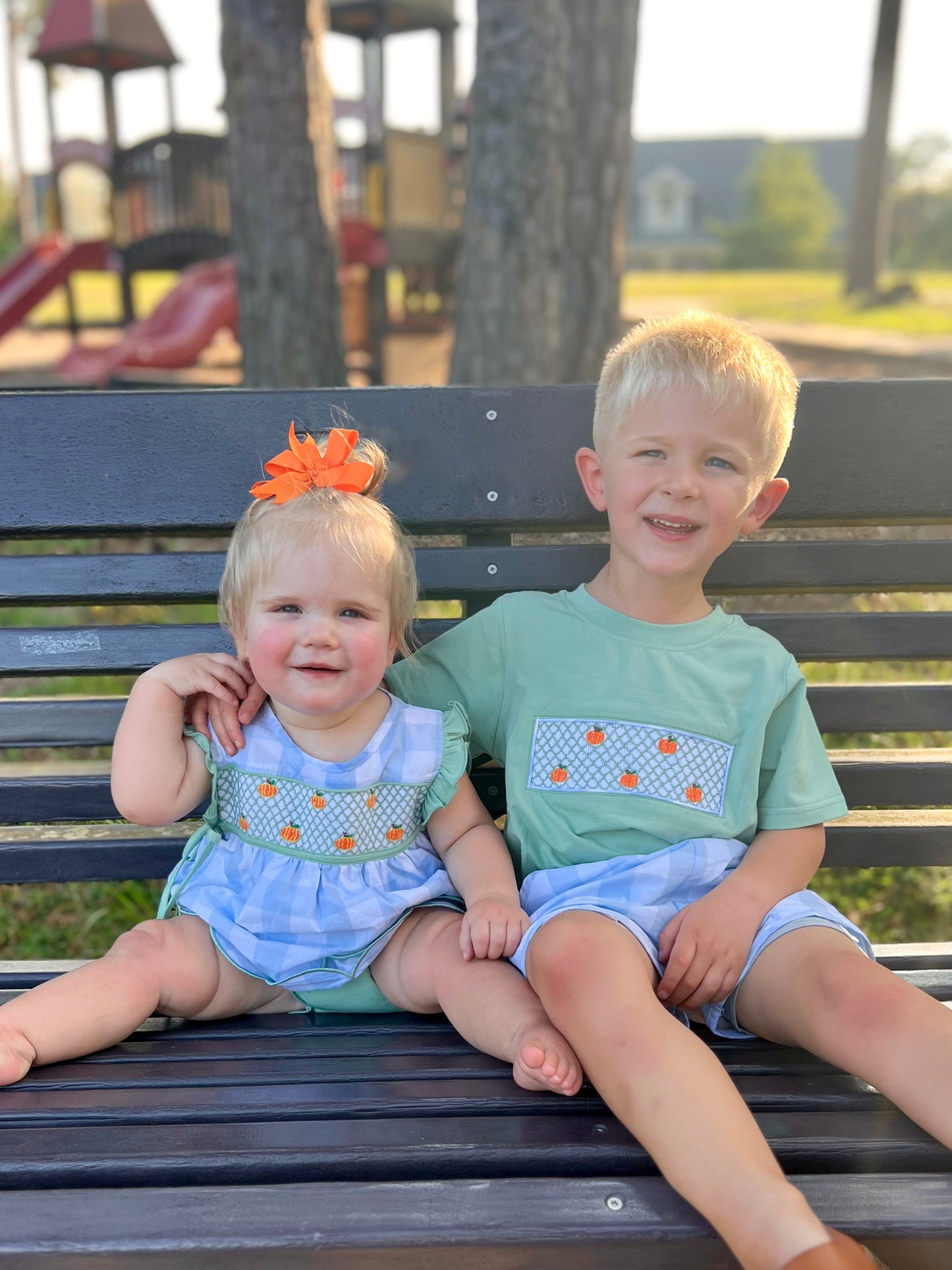 Geo Pumpkins Shortie Set (ships in 3-5 business days)